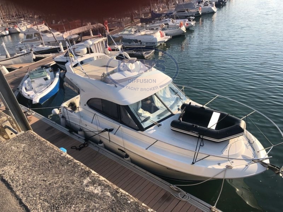 slider 2 Beneteau Antares 30 Fly